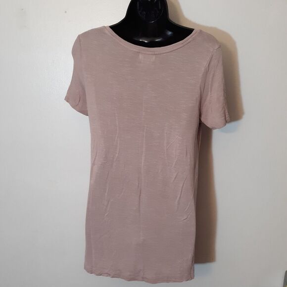 Old Navy crew neck pink tshirt - Picture 4 of 4